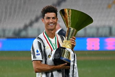 Ronaldo with the Scudetto