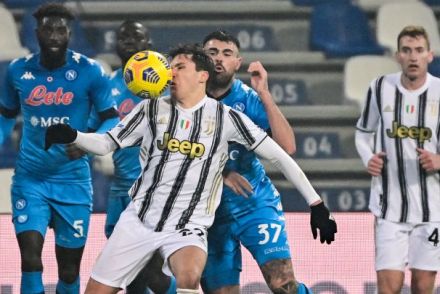 Napoli v Juventus