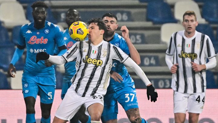 Napoli v Juventus