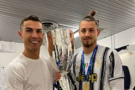 Dragusin with Ronaldo