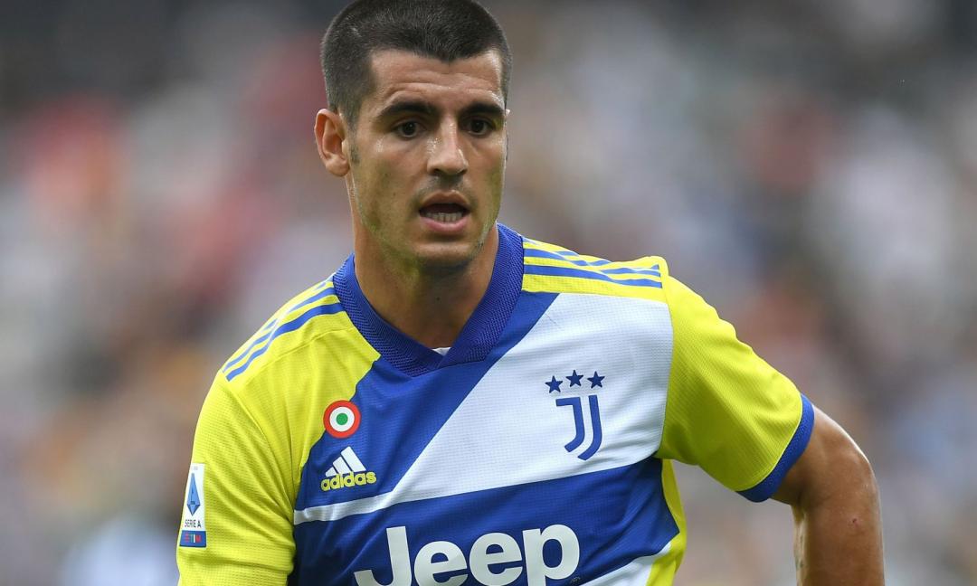 Premier League duo eyeing late move for Juventus forward