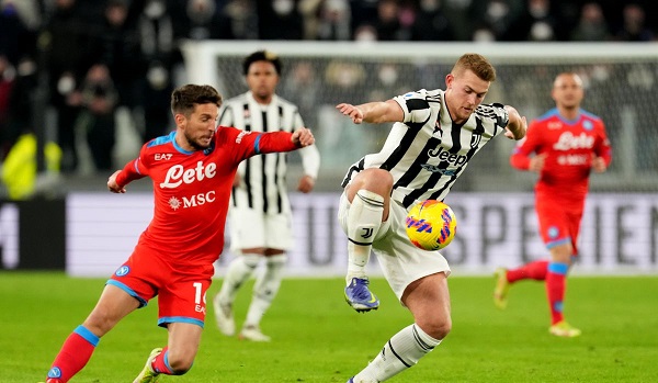  Juventus were robbed of a penalty against Napoli, Italian media outlets reckon