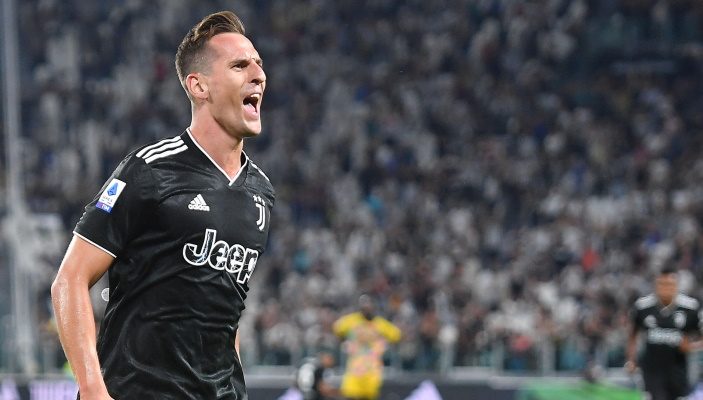 Milik Scrambles in Juventus' Winner for 1-0 Victory over Previously  Unbeaten Lecce in Serie A