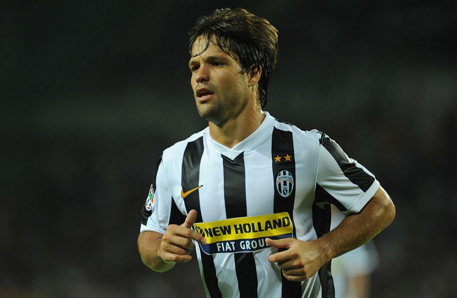 Former Juventus star Diego Ribas announces his retirement - | Juvefc.com