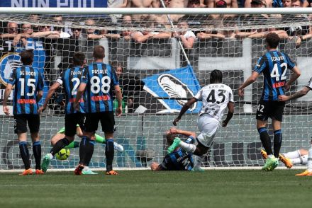 Samuel Iling-Junior Atalanta