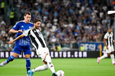 Juventus Manuel Locatelli against Como