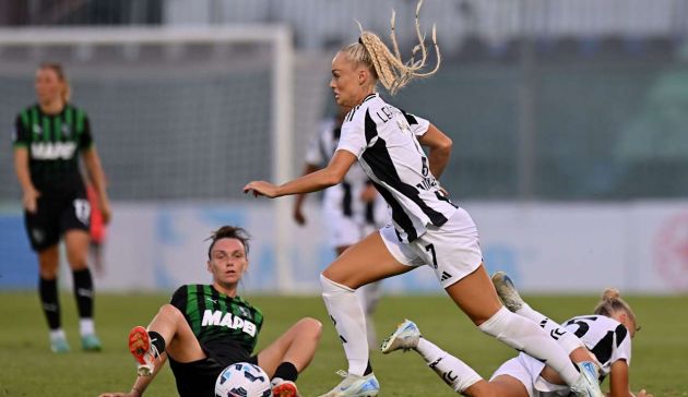 Alisha Lehmann playing for Juventus Women