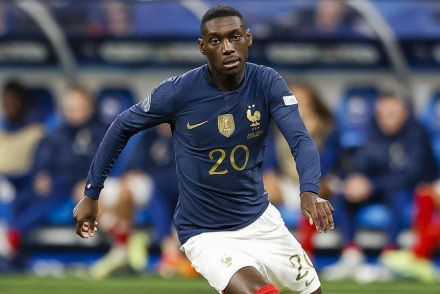 Randal Kolo Muani playing for France