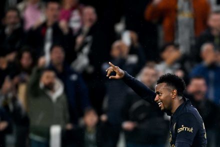 Cabal celebrating goal against Lazio