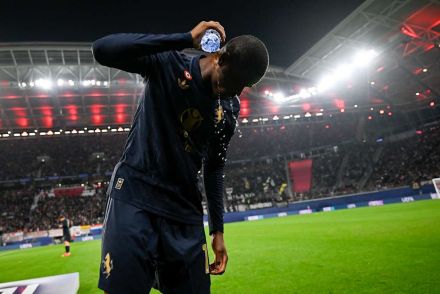 Pierre Kalulu on the pitch for Juventus