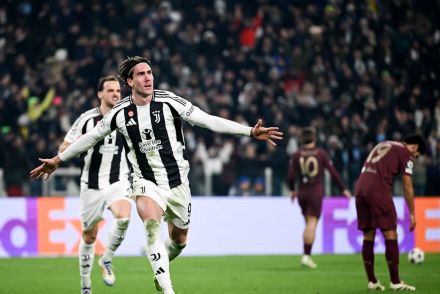 Dusan Vlahovic celebrates scoring for Juventus