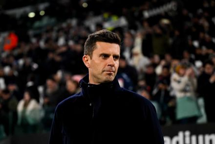 Thiago Motta on the sidelines