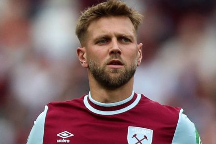 Niclas Fullkrug on the pitch for West Ham