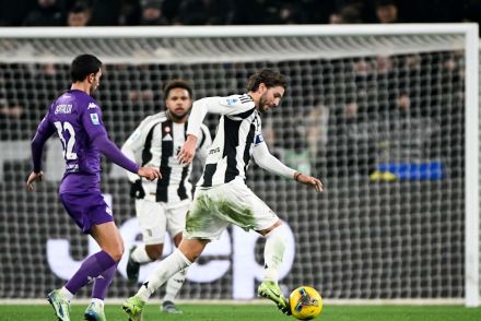 Locatelli against Fiorentina