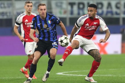 Davide Frattesi v Arsenal