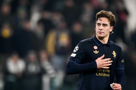 Kenan Yildiz on the pitch for Juventus