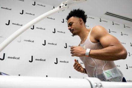 Renato Veiga undergoing his Juventus medical