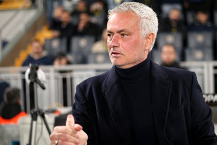 Jose Mourinho on the sidelines