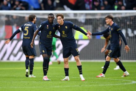 Juventus players celebrate scoring against Empoli