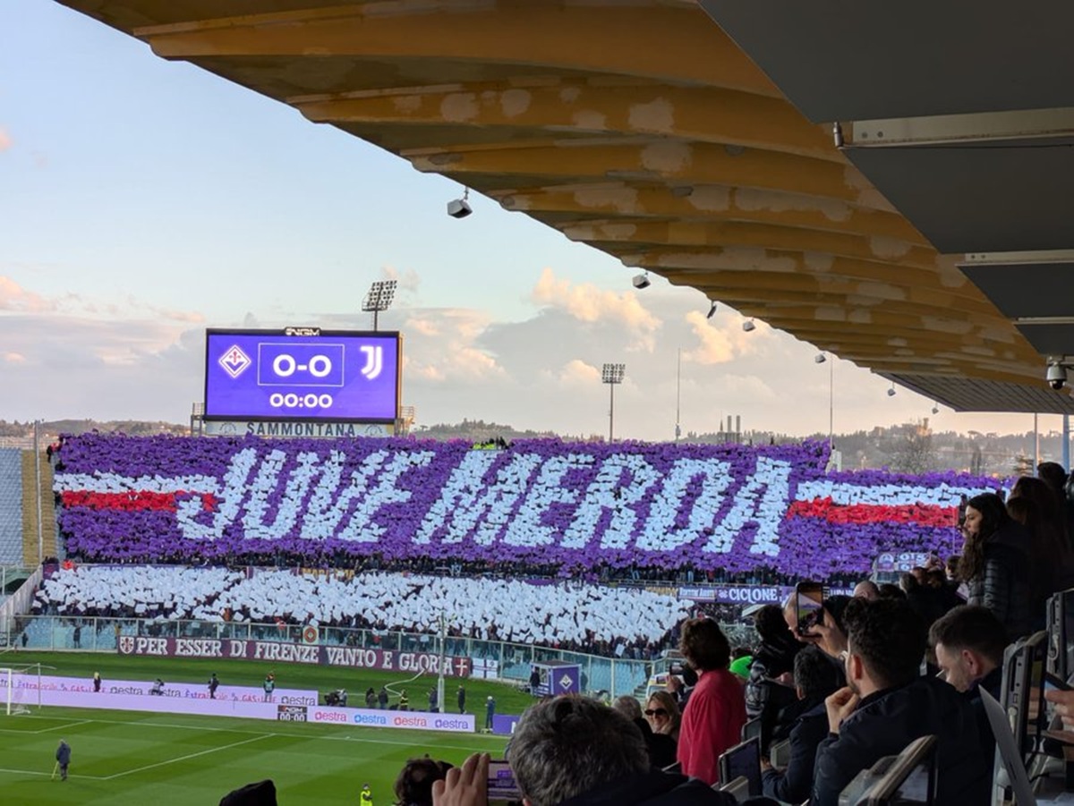 Fiorentina fans banner
