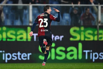 Fabio Miretti celebrates scoring for Genoa