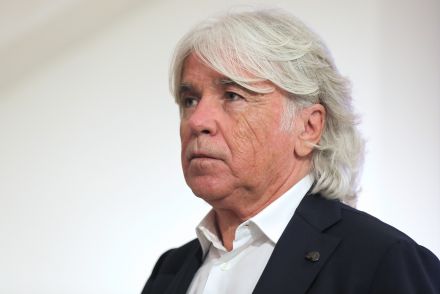 Ivan Zazzaroni looking on