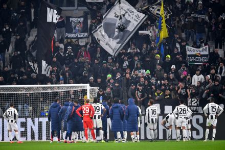 Juventus players berated by the Curva Sud