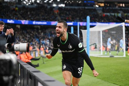 David Hancko celebrates scoring against Man City