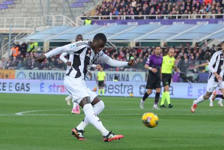 Timothy Weah in action