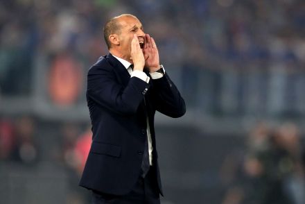 Max Allegri shouting instructions