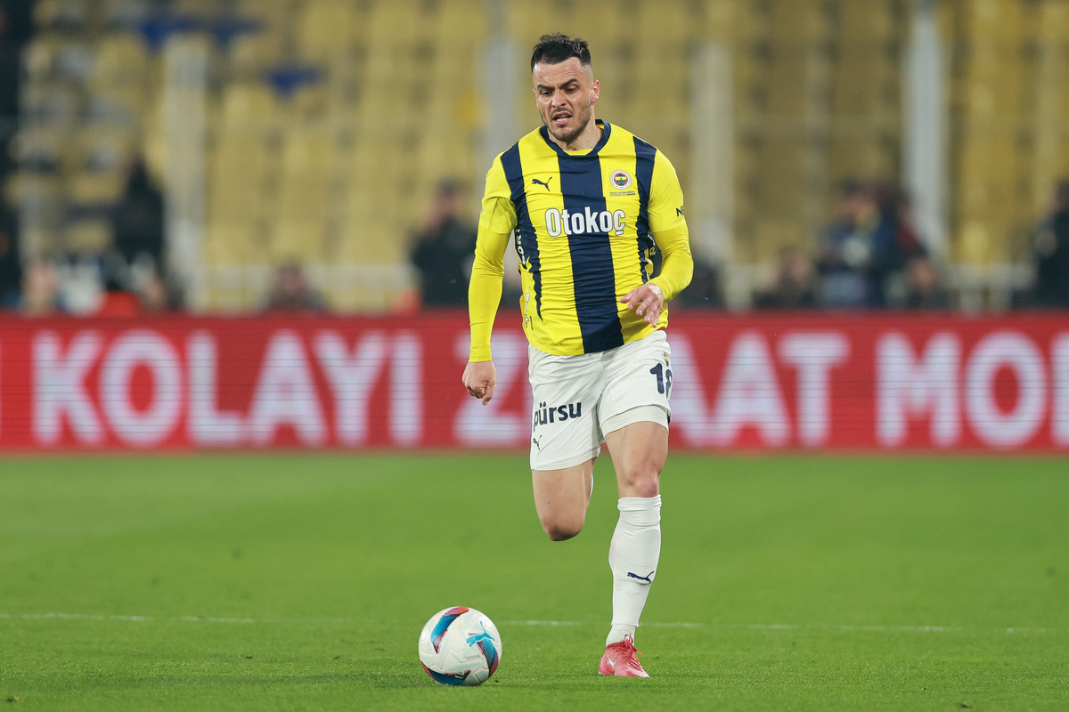 Filip Kostic in action for Fenerbahce