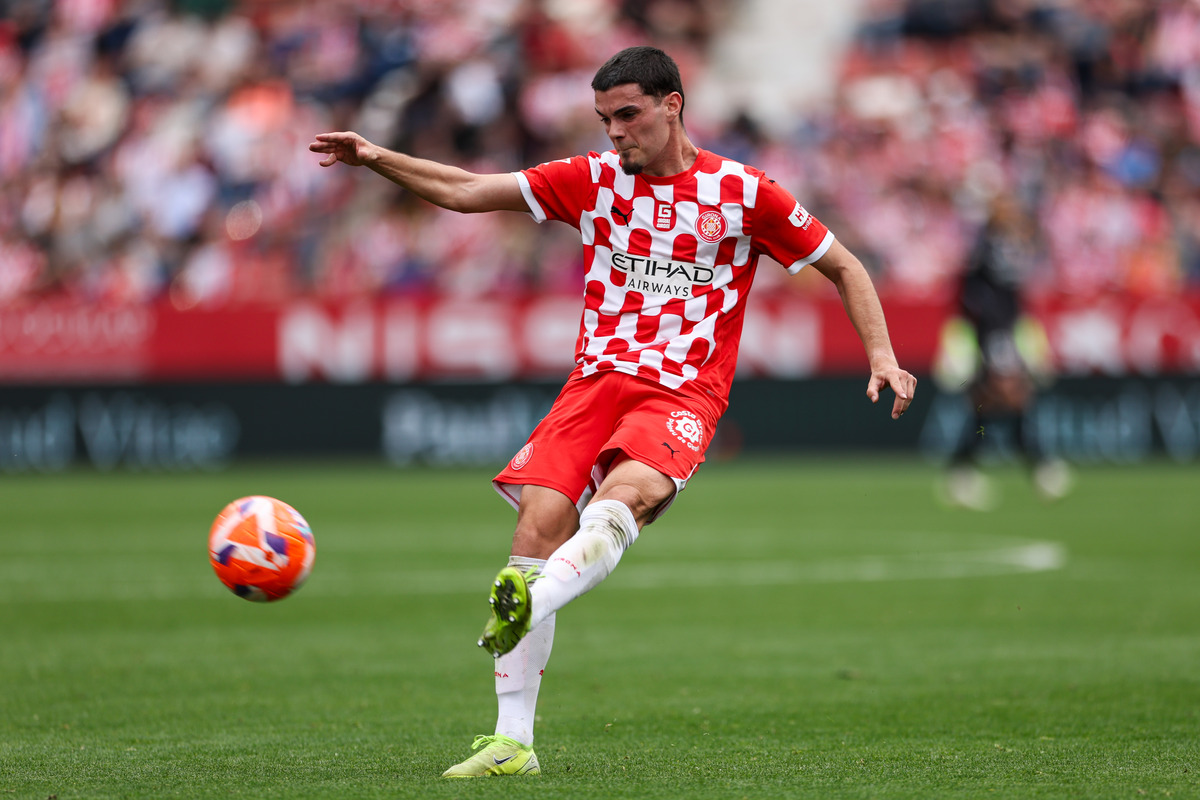 Miguel Gutierrez in action for Girona