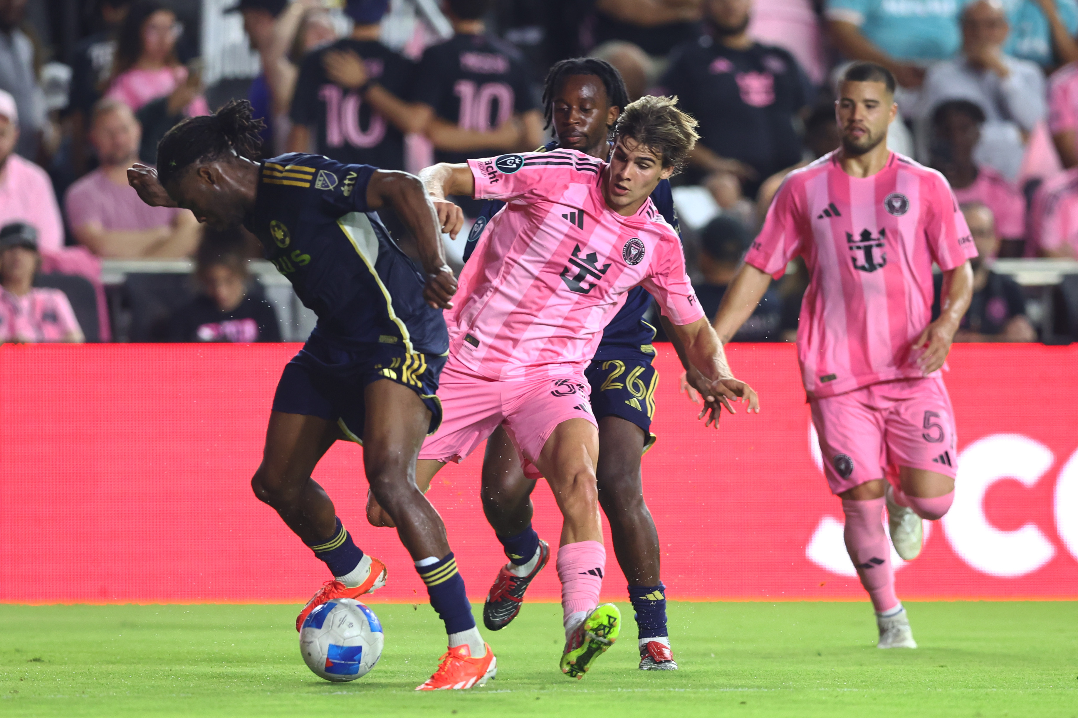 Benjamin Cremashi in action