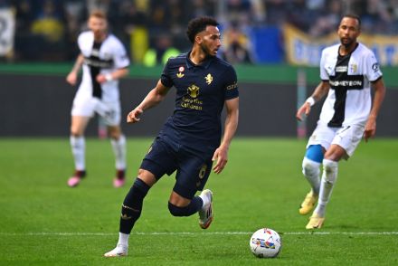 Lloyd Kelly in action for Juventus