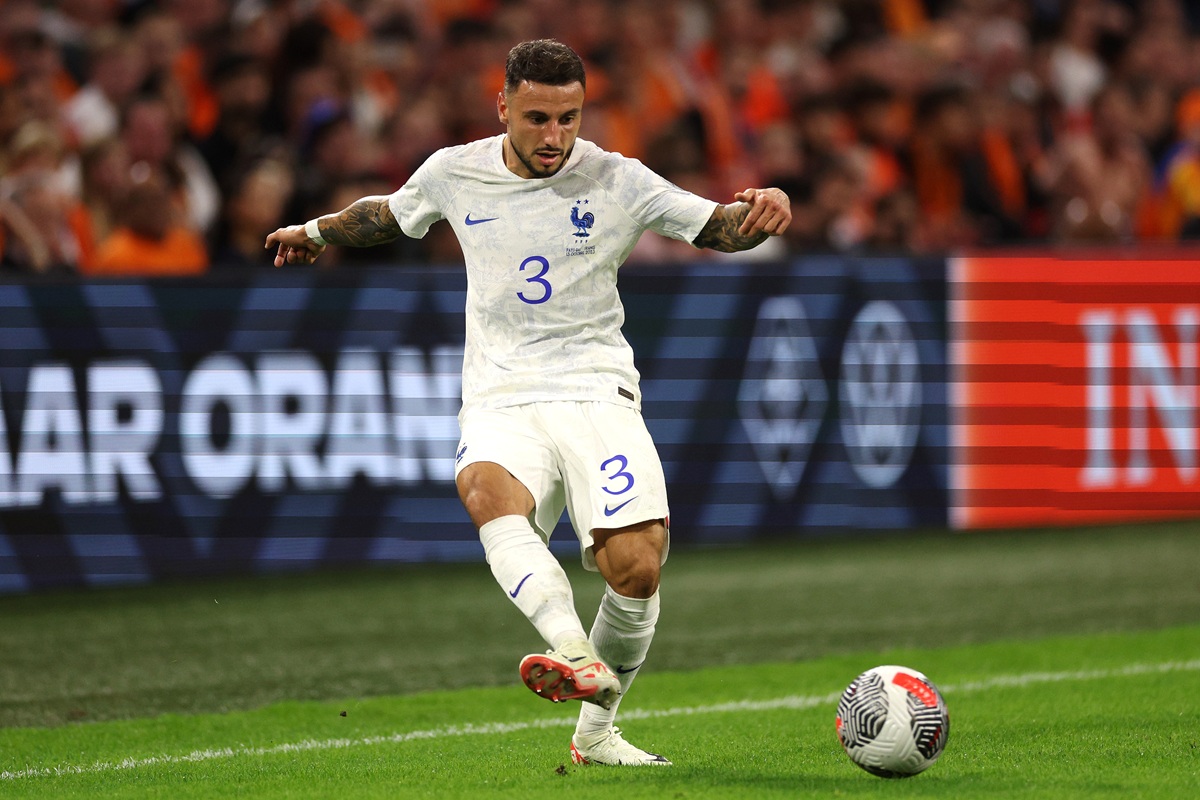 Jonathan Clauss in action for France