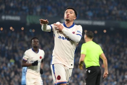 Jadon Sancho celebrates scoring for Chelsea