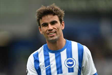 Matt O'Riley in action for Brighton