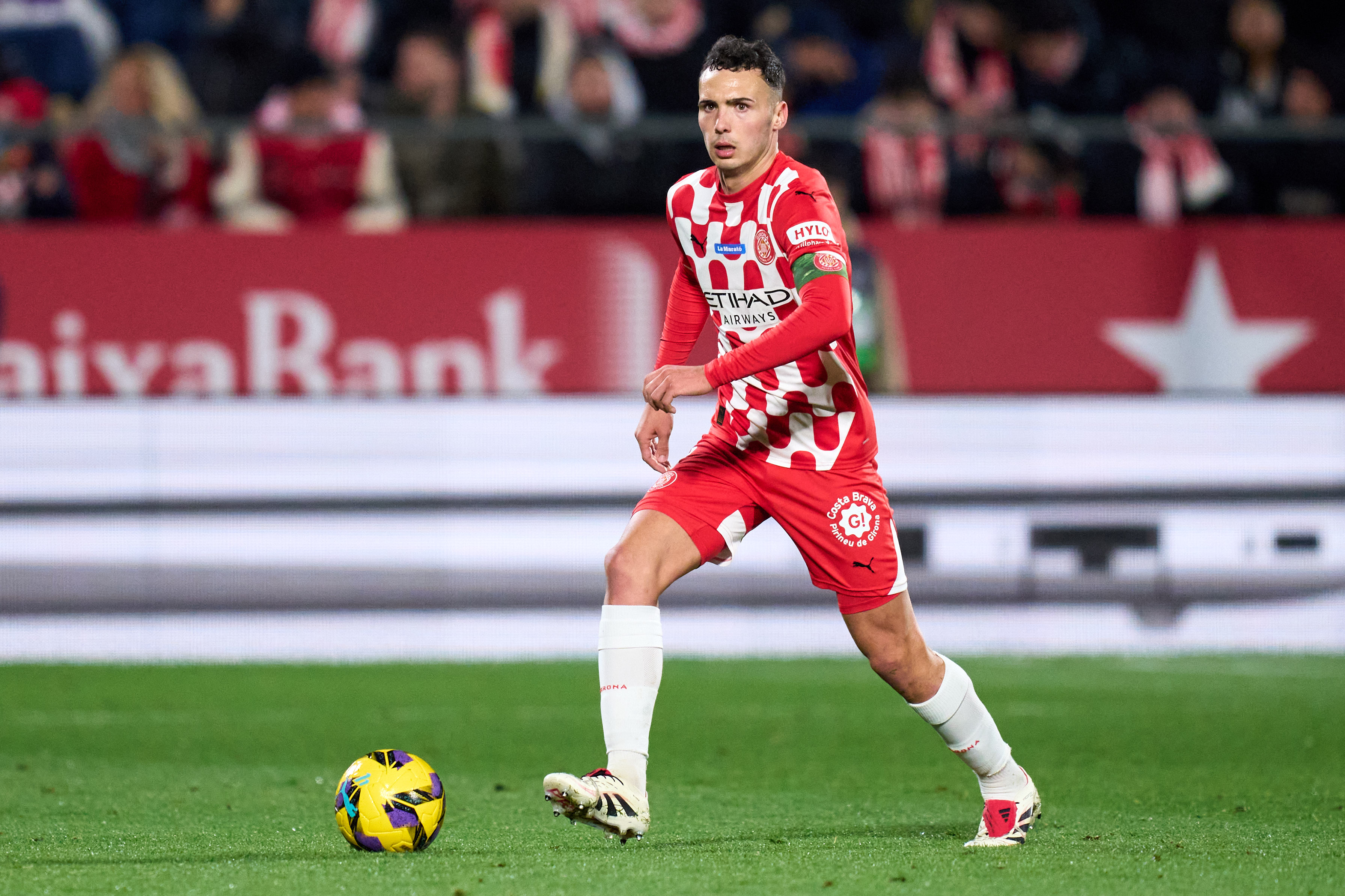 Juventus & Crystal Palace dueling for rising LaLiga wingback