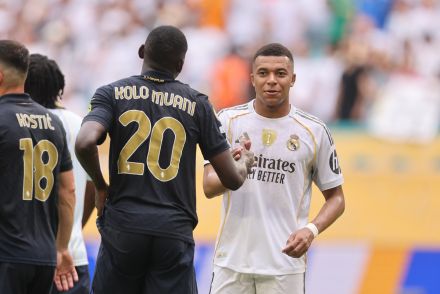 Kolo Muani and Kylian Mbappe