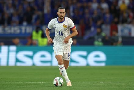 Adrien Rabiot in action for France