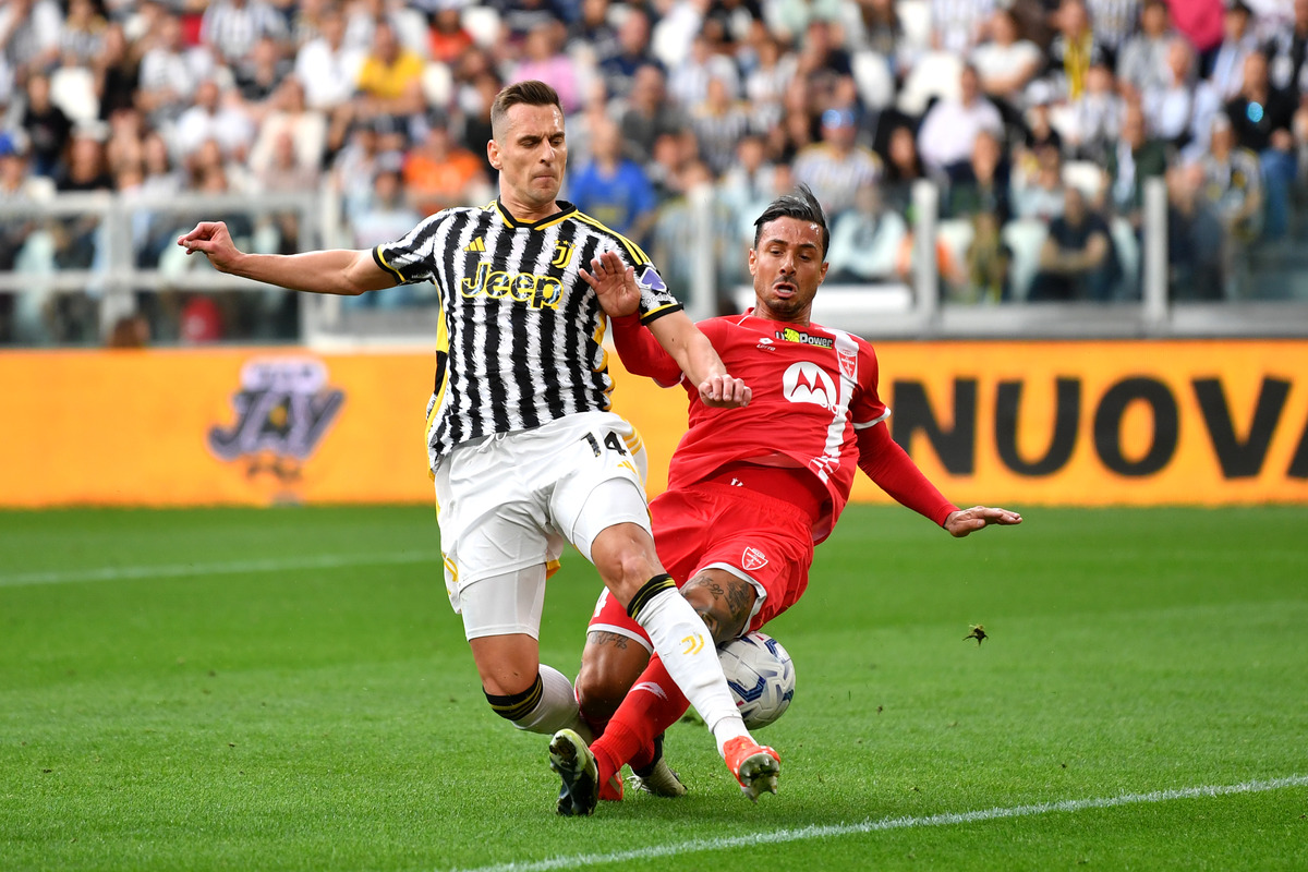 آرکادیوش میلیک و آینده نامشخص در یوونتوس