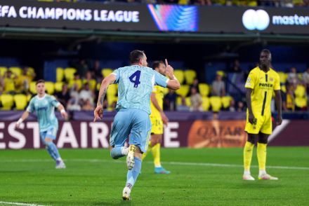 Federico Gatti celebrates scoring against Villarreal