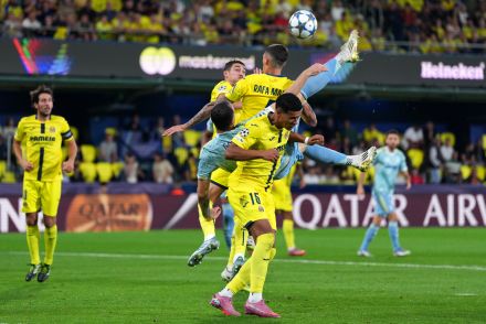 Federico Gatti scoring bicycle kick