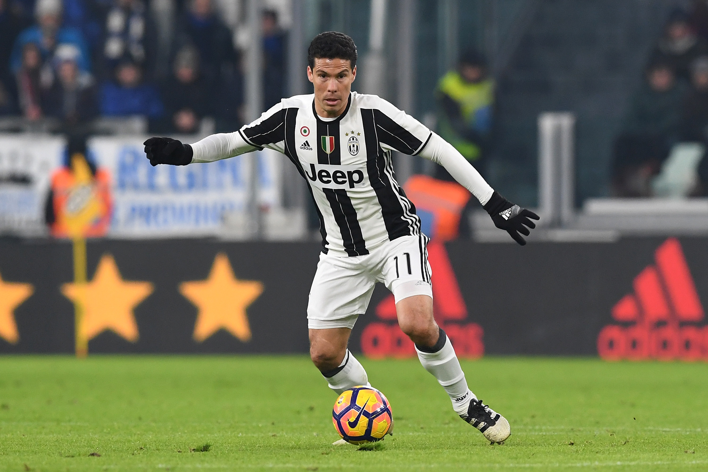 Hernanes picks the Juventus player who should replace Vlahovic, snubs David & Openda