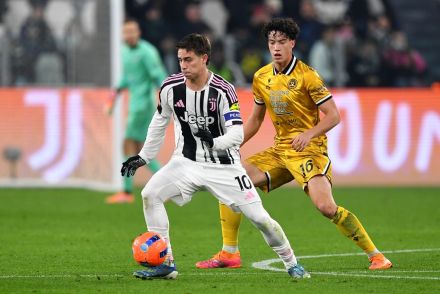 Kenan Yildiz in action against Udinese