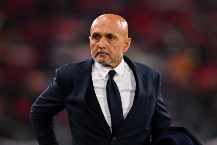 Luciano Spalletti on the sidelines