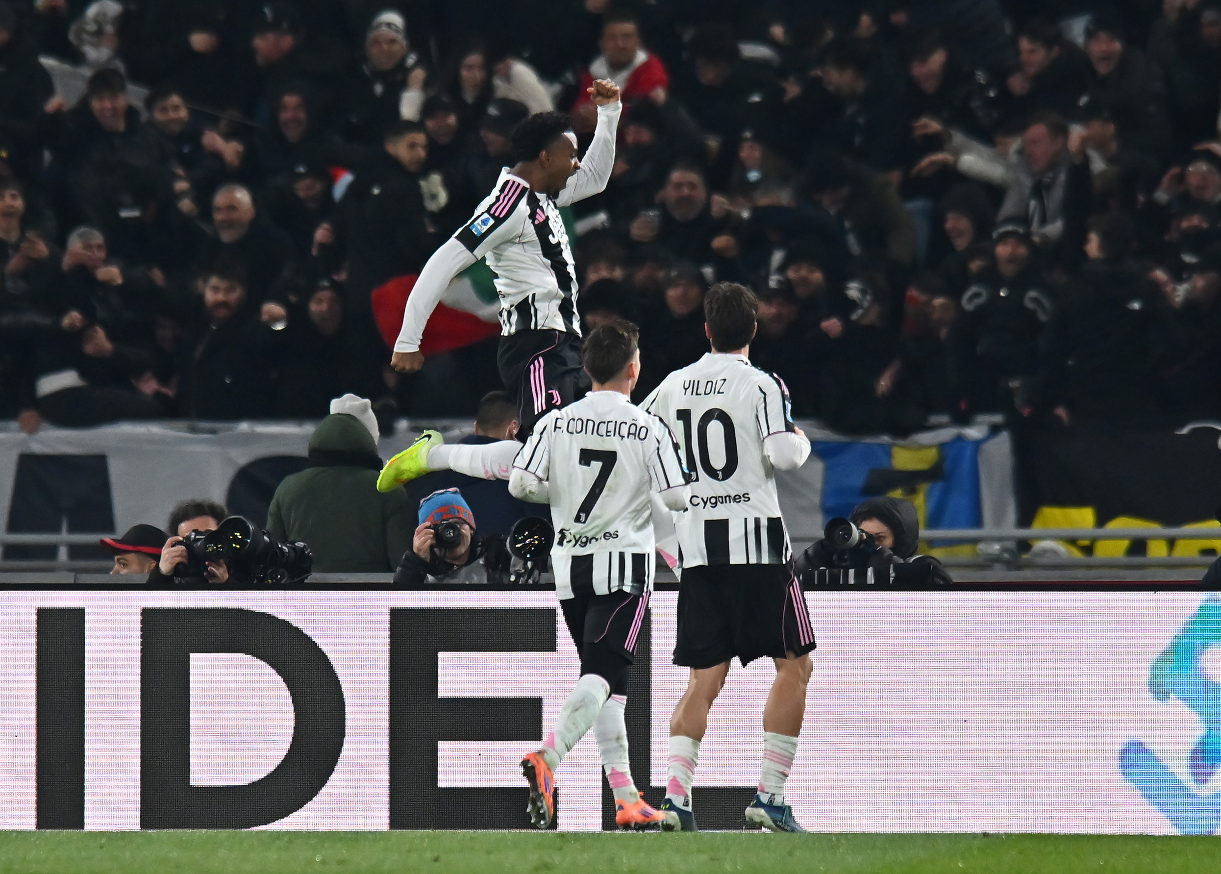 Juventus player ratings vs Bologna: Cabal enjoys his best display in black-and-white