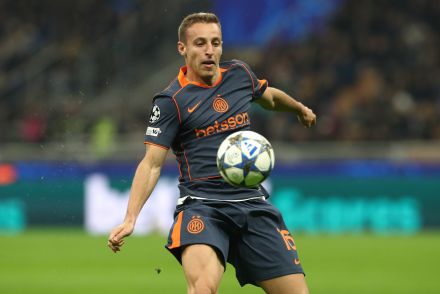 Davide Frattesi in action for Inter