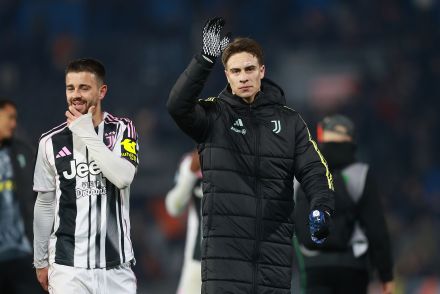 Kenan Yildiz saluting the fans