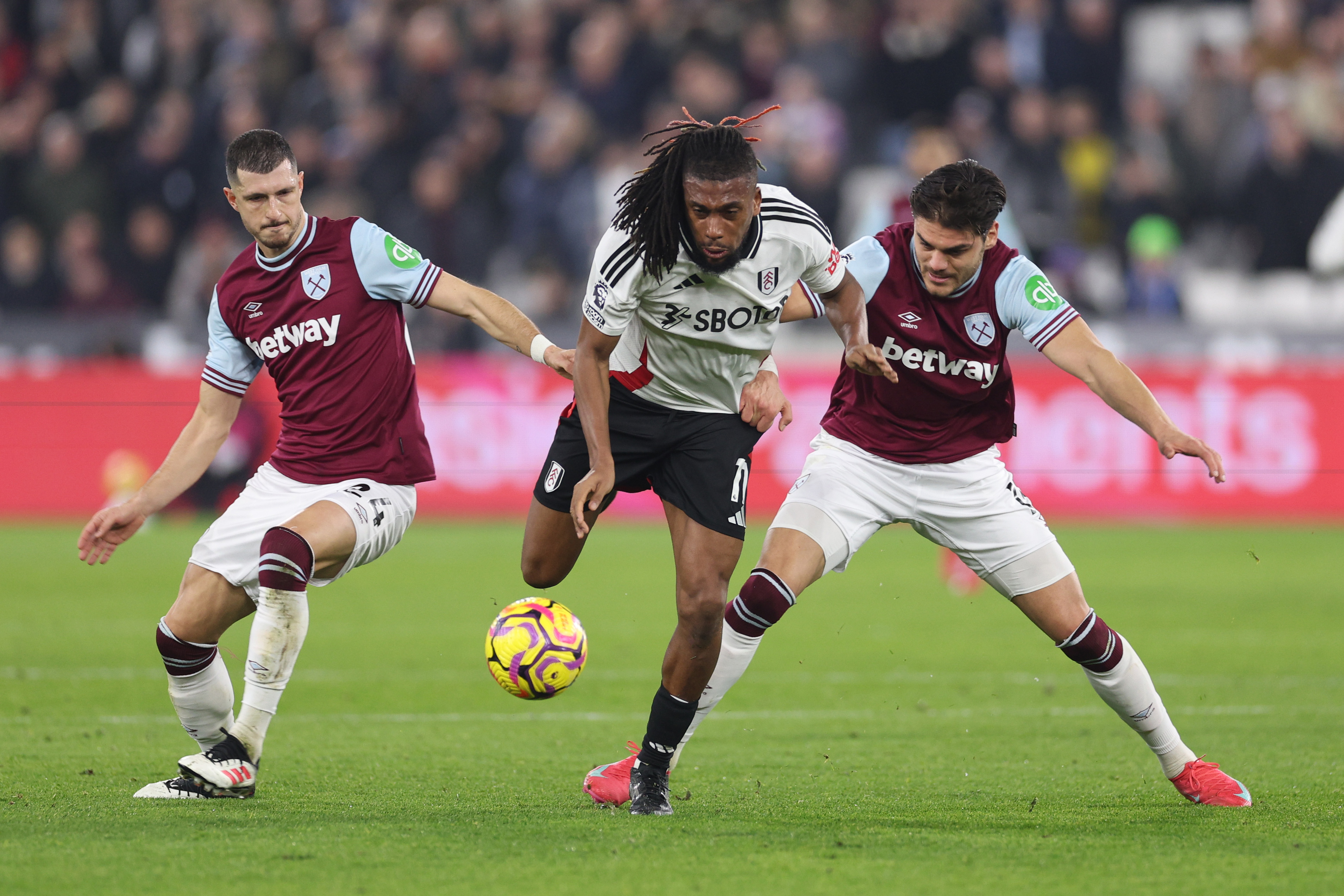 Report: Juventus add West Ham benchwarmer to midfield shortlist